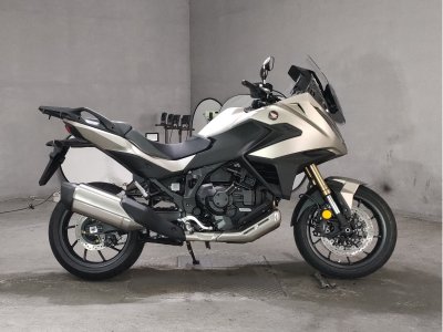 8316] Honda NT1100 - SC90-1000144