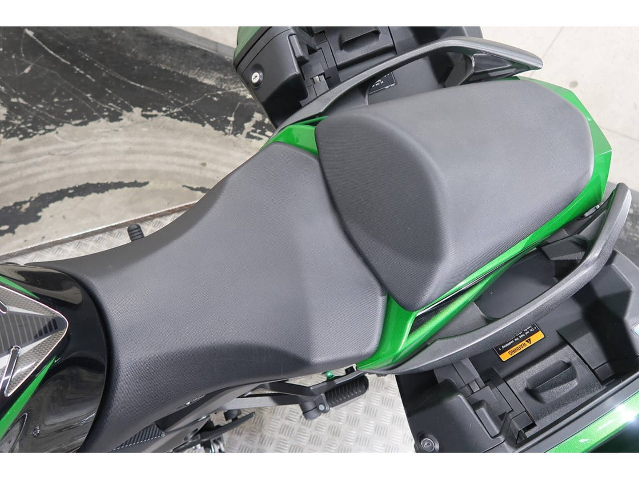 0352] Kawasaki NINJA 1000 SX - ZXT02K-012264