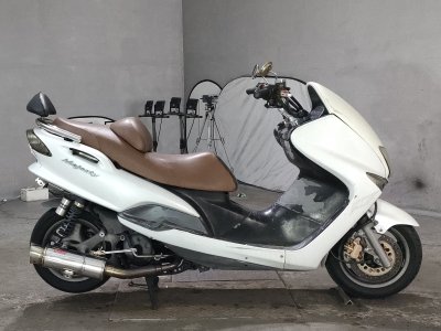Yamaha MAJESTY125