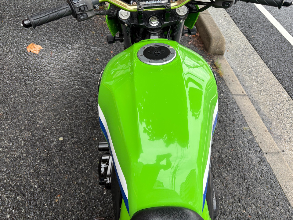 Kawasaki ZRX400 — фото 14