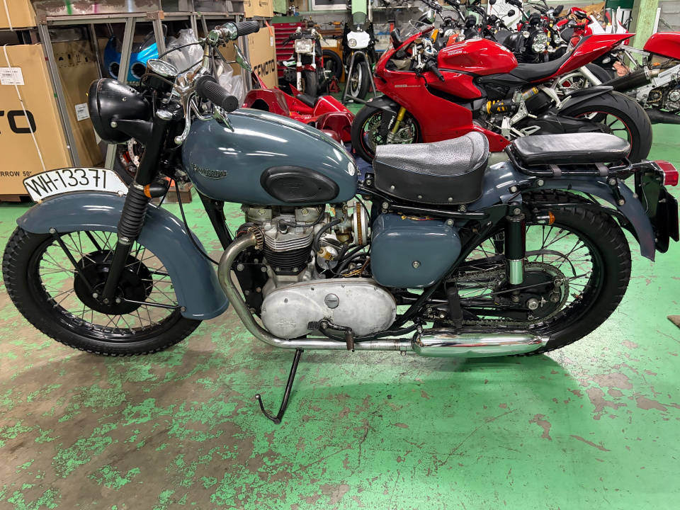 Triumph 6T THUNDERBIRD — фото 2