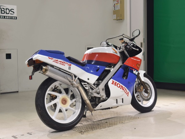 Honda VFR400R — фото 5
