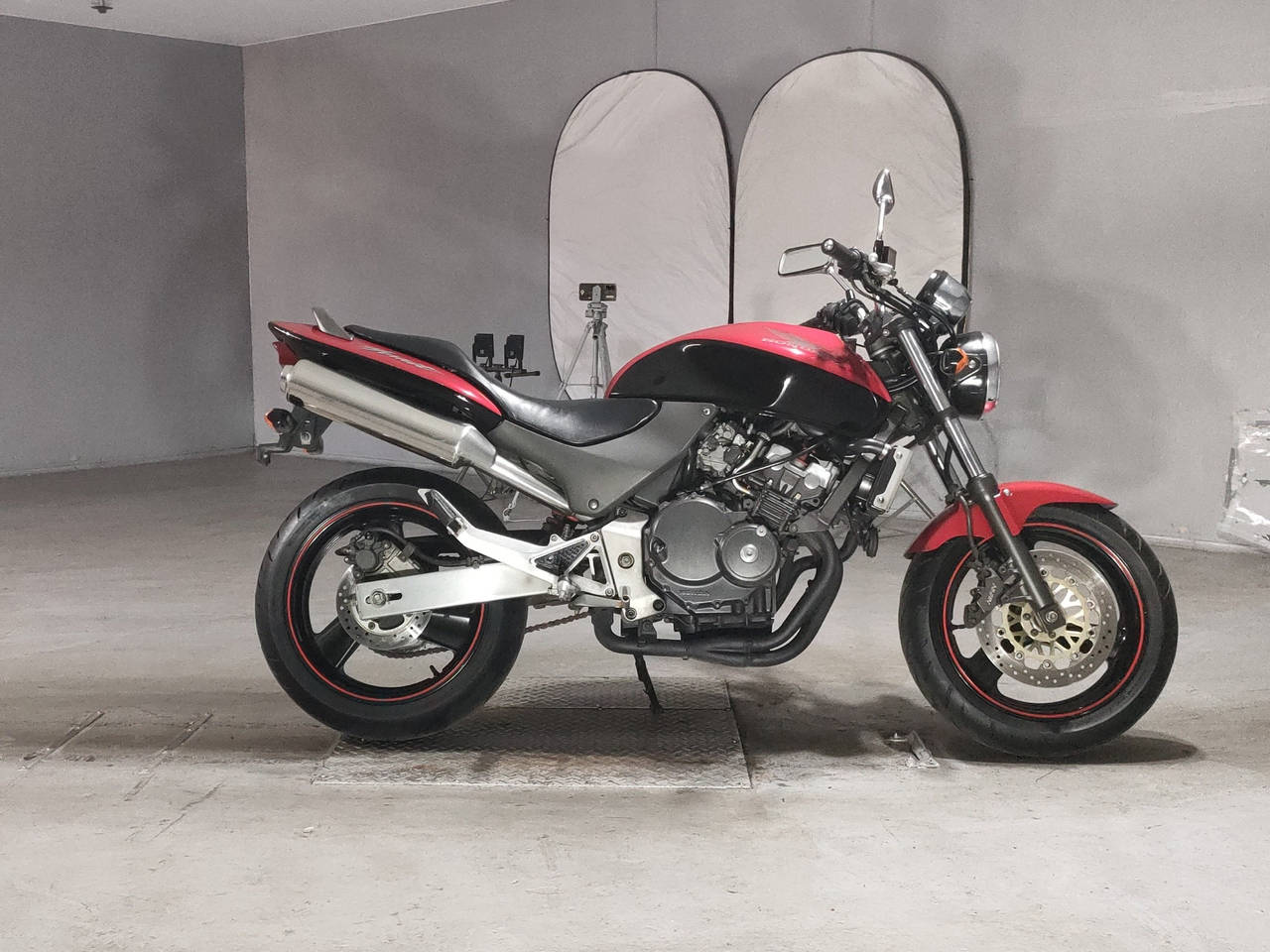 Honda HORNET 250, zdjęcie 1