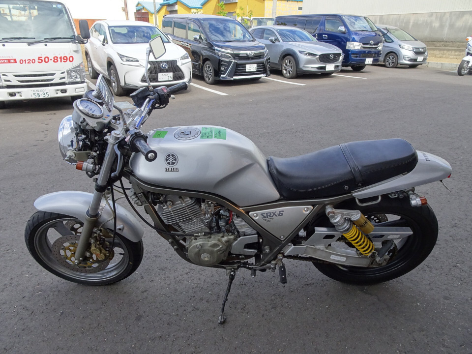 Yamaha SRX600 — фото 2