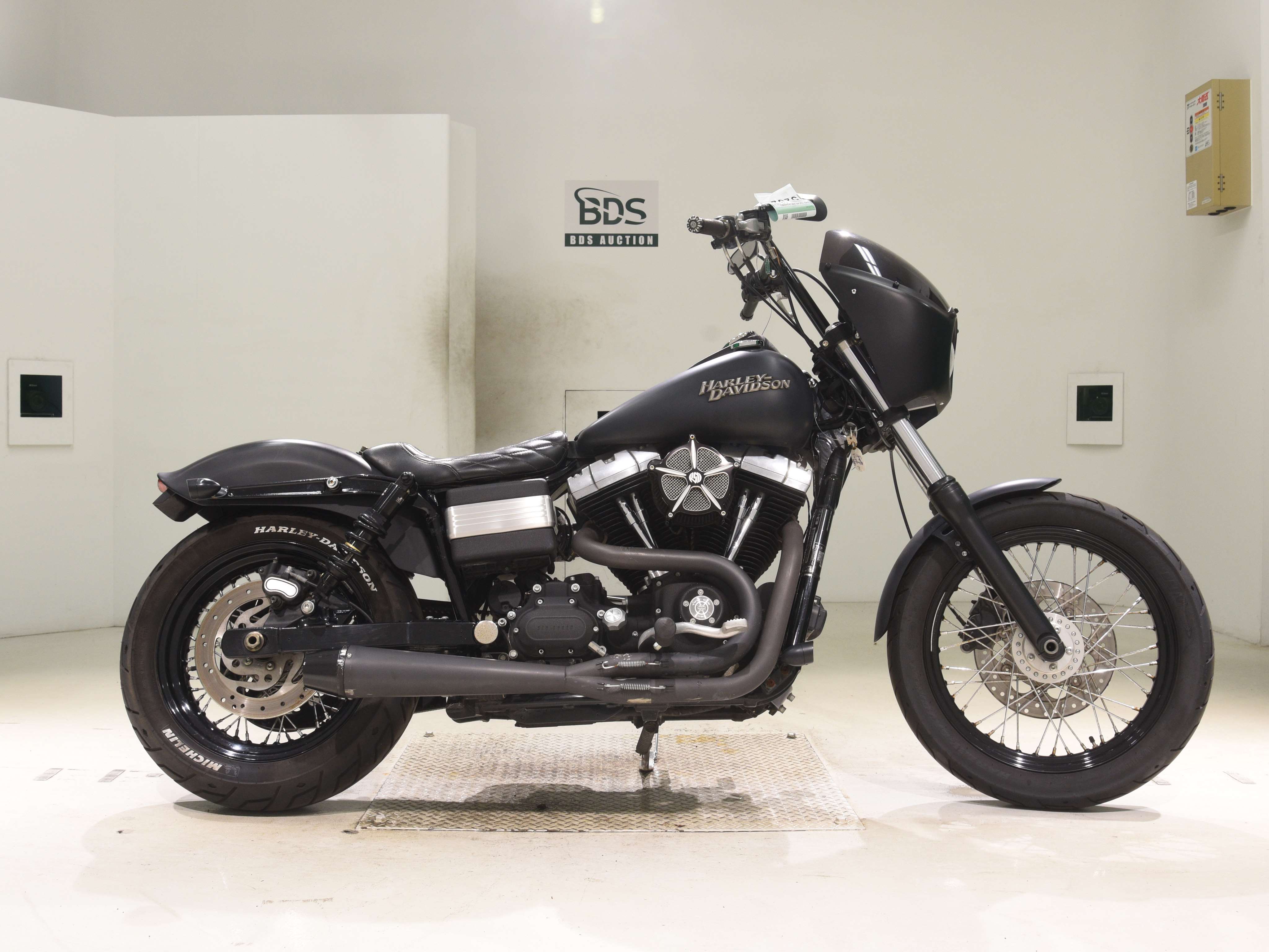 HD STREETBOB FXDB1580