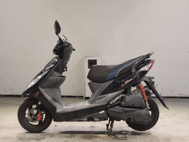 Kymco VJR125 — фото 2
