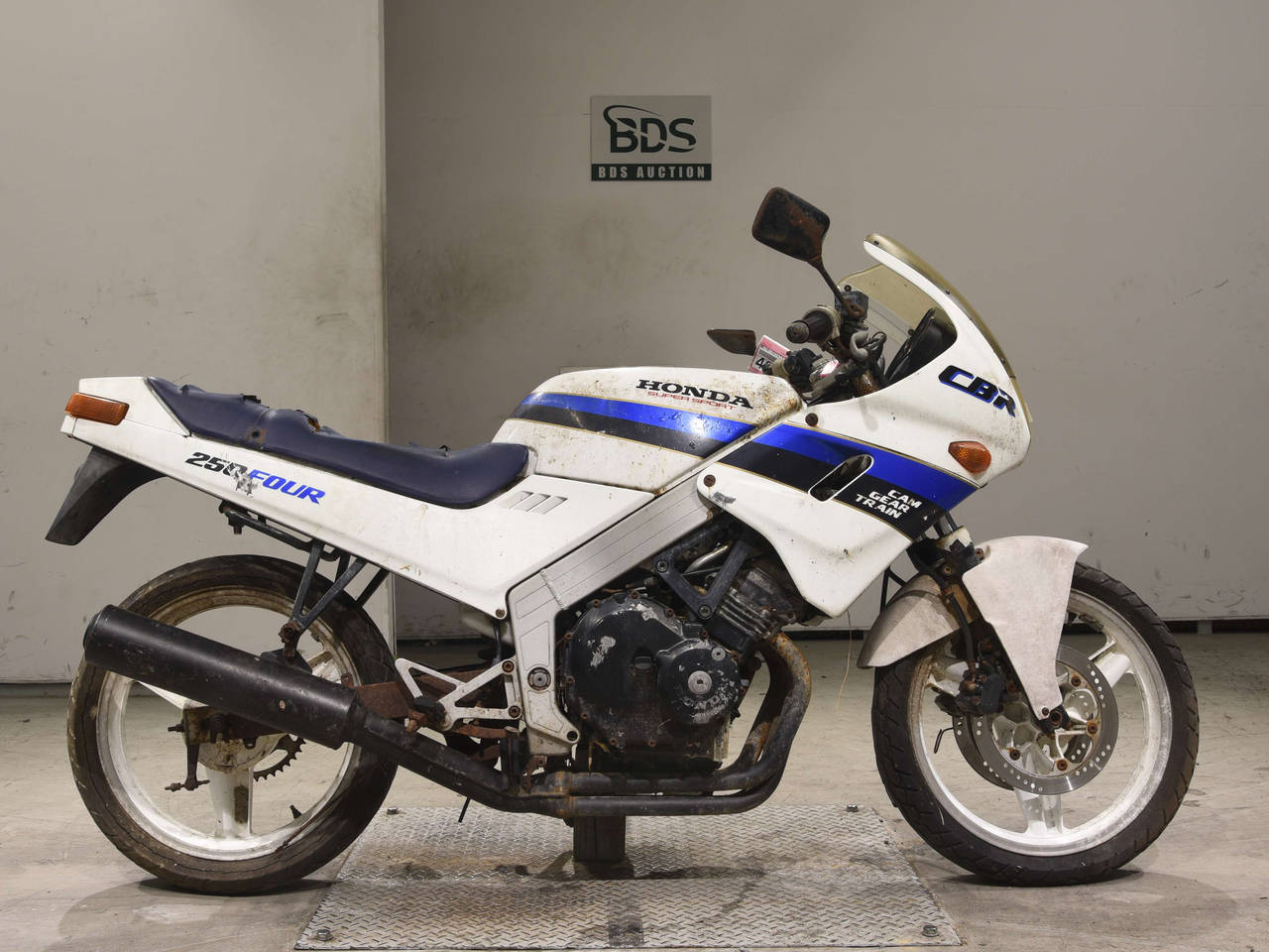 Honda CBR250F