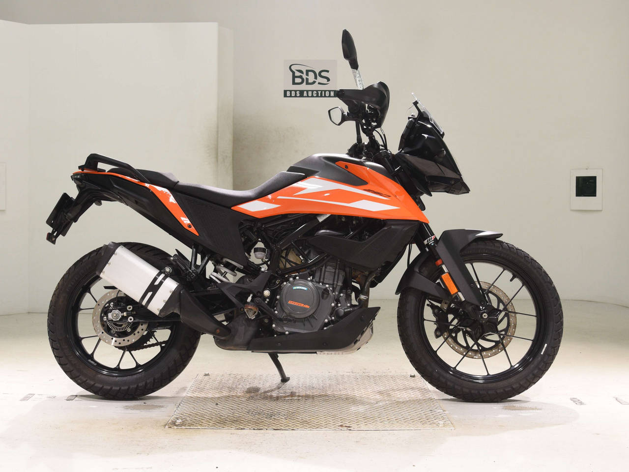 KTM 250 ADVENTURE, right