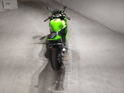 Kawasaki NINJA ZX-4RR — фото 6