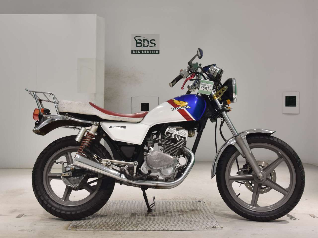 7687] Honda CM125 CUSTOM - JC05-5718349