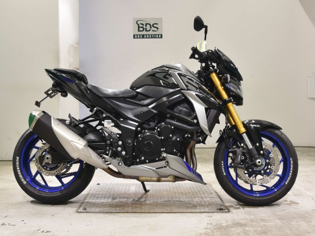Suzuki GSX-S750
