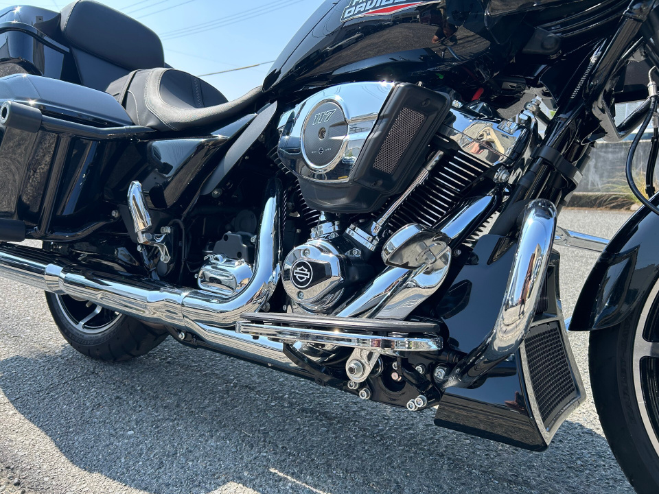 HD FLTRX ROAD GLIDE LIGHT — фото 4