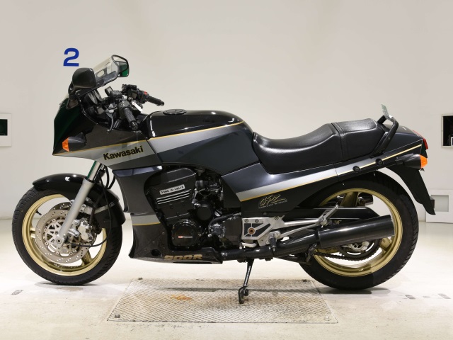 Kawasaki GPZ900R — фото 2
