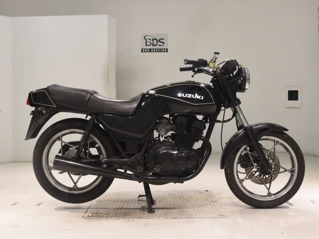 Suzuki GSX250E
