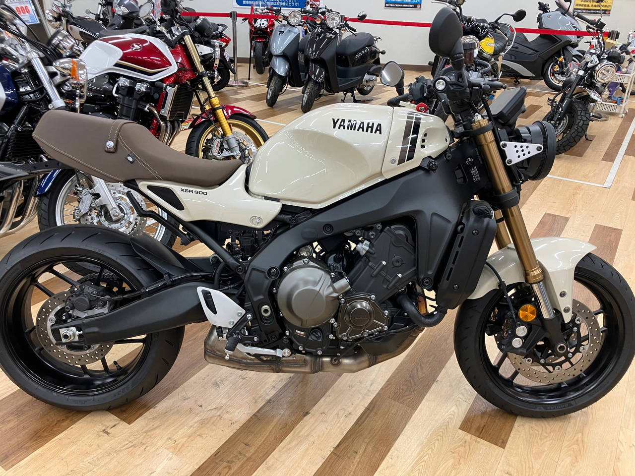 Yamaha XSR900