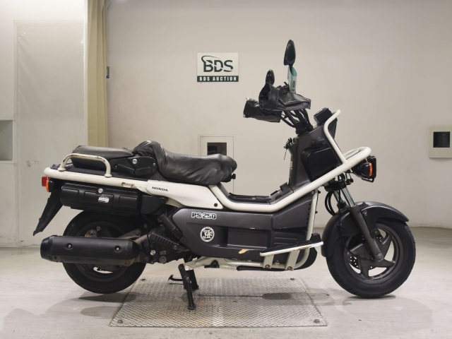 HONDA PS250 MF-09 big ruckus ホンダ ビッグスクーター Honda Big Ruckus 2026 – PS250 / MF09-BA Full Review, Specs, and