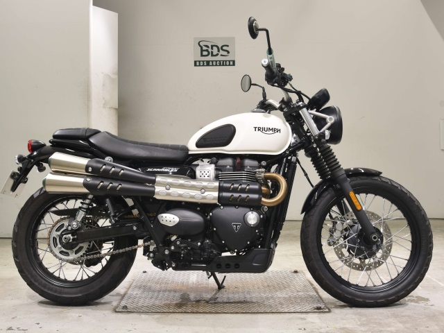Triumph STREET SCRAMBLER