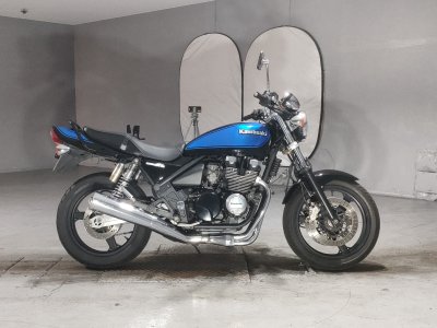 Kawasaki ZEFAR 400