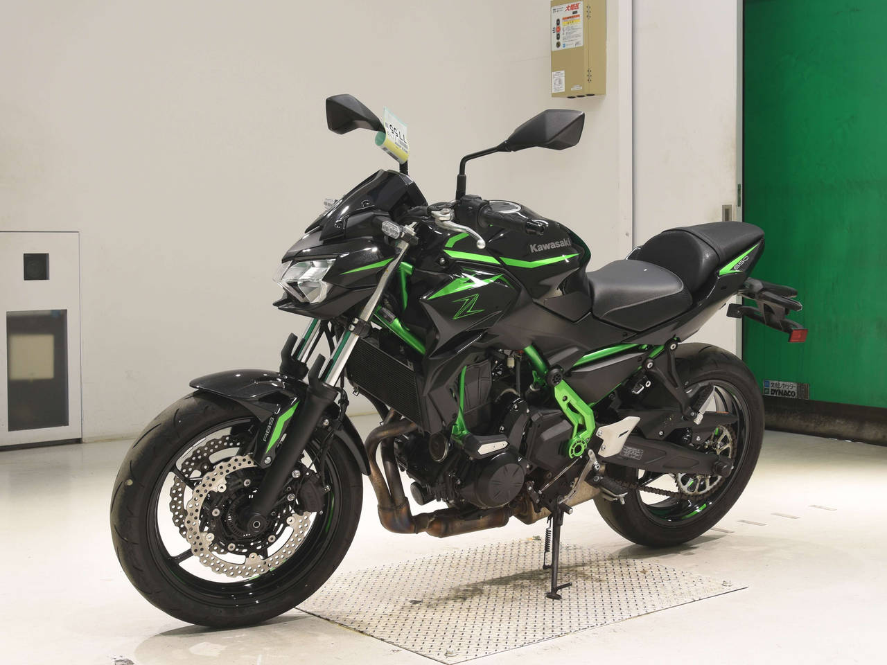 7755] Kawasaki Z650 - ER650S-AD6686