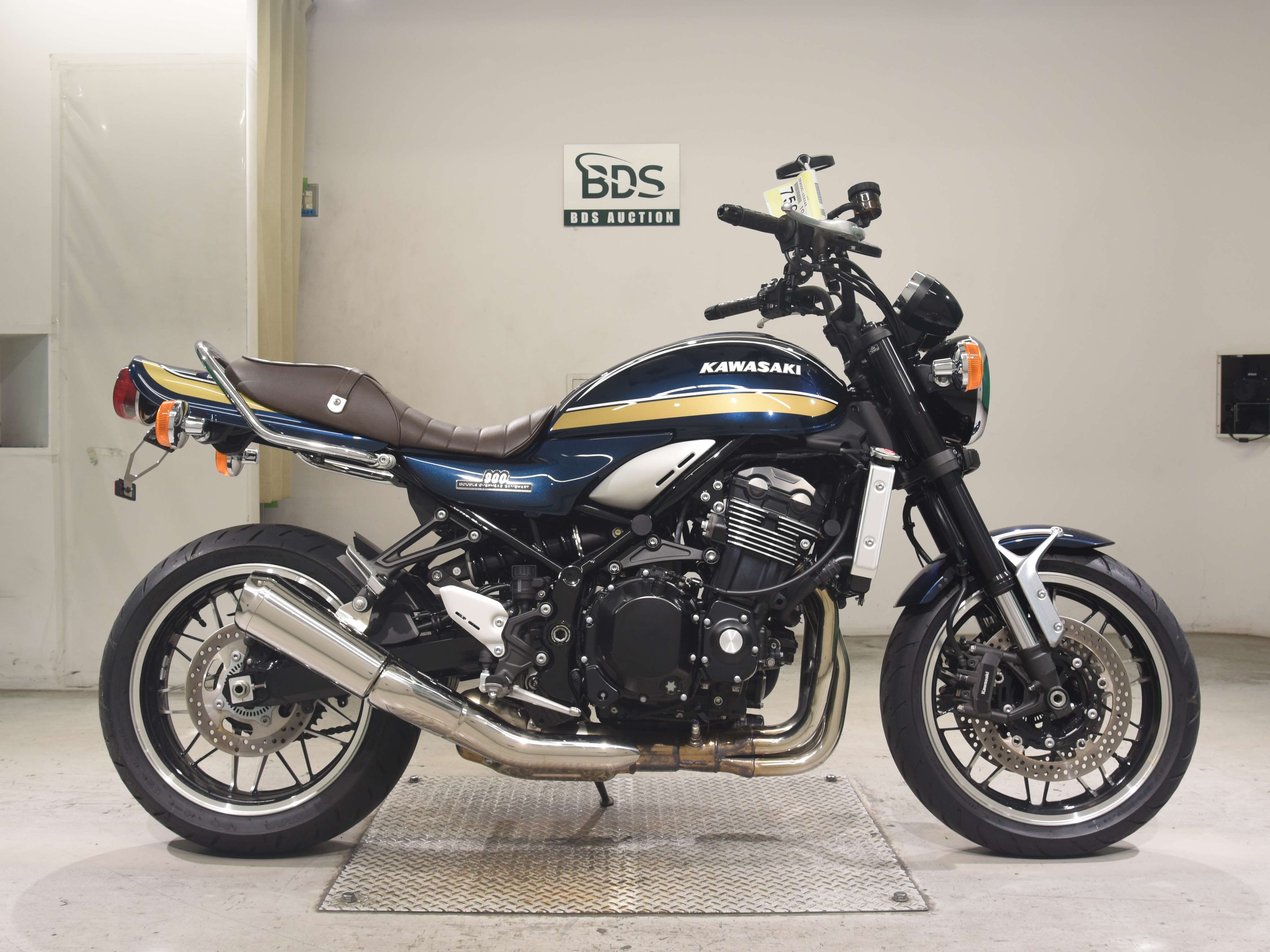 Kawasaki Z900RS