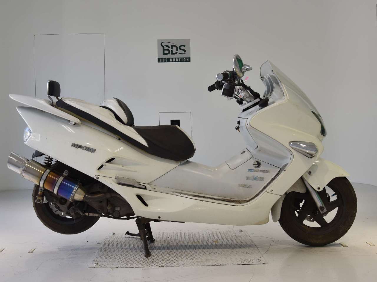 0016] Honda FORZA - MF06-1006761