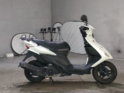 Suzuki V125S