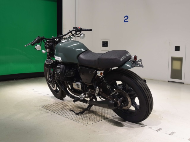Moto Guzzi V7 STONE — фото 6