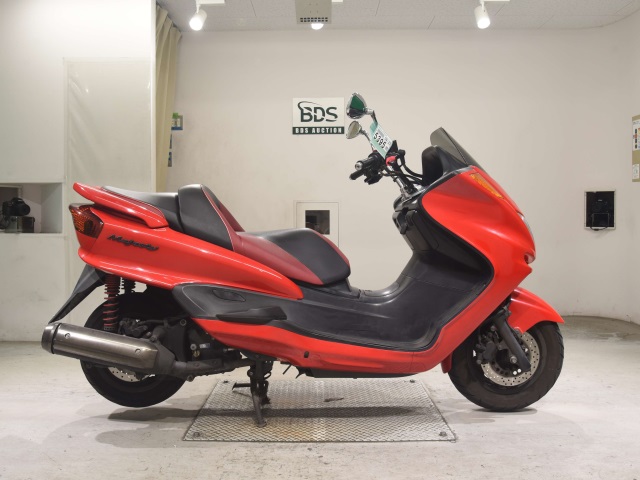 Yamaha MAJESTY250
