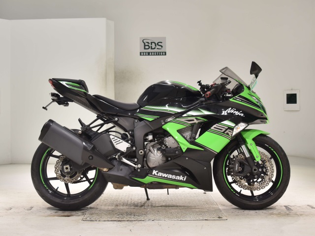 2733] Kawasaki ZX-6R - JKBZX636EFA021851