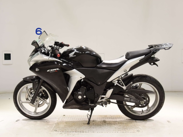 Honda CBR250RA — фото 2