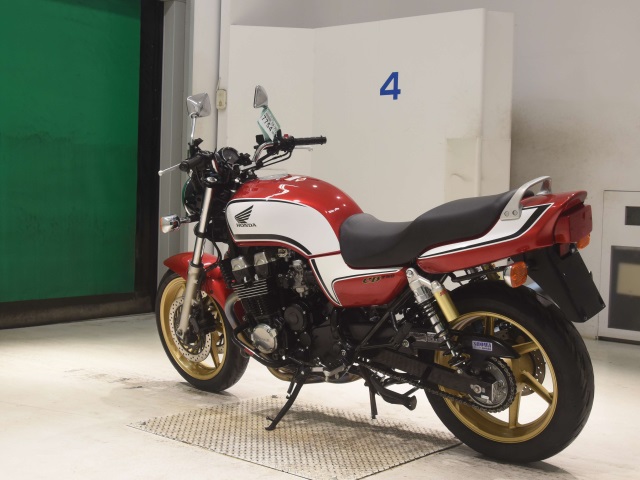 Honda CB750 — фото 6