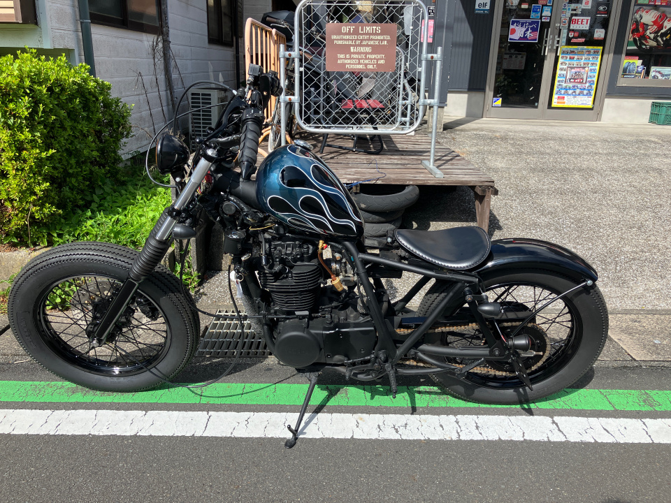 Yamaha SR 400
