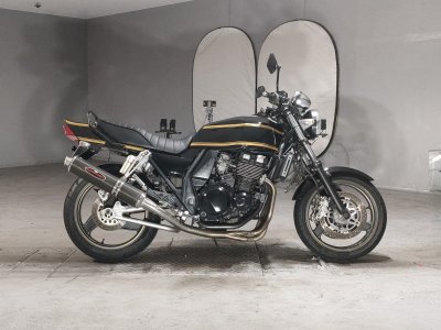Kawasaki ZRX 400