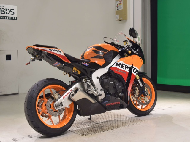 Honda CBR1000RR — фото 5