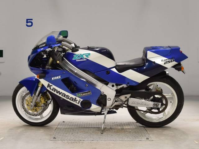 5254] Kawasaki ZXR250 - ZX250A-011112