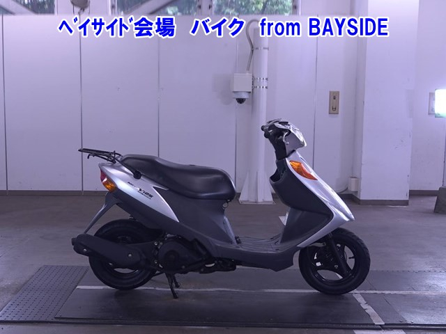 Suzuki ADDRESS V125, left
