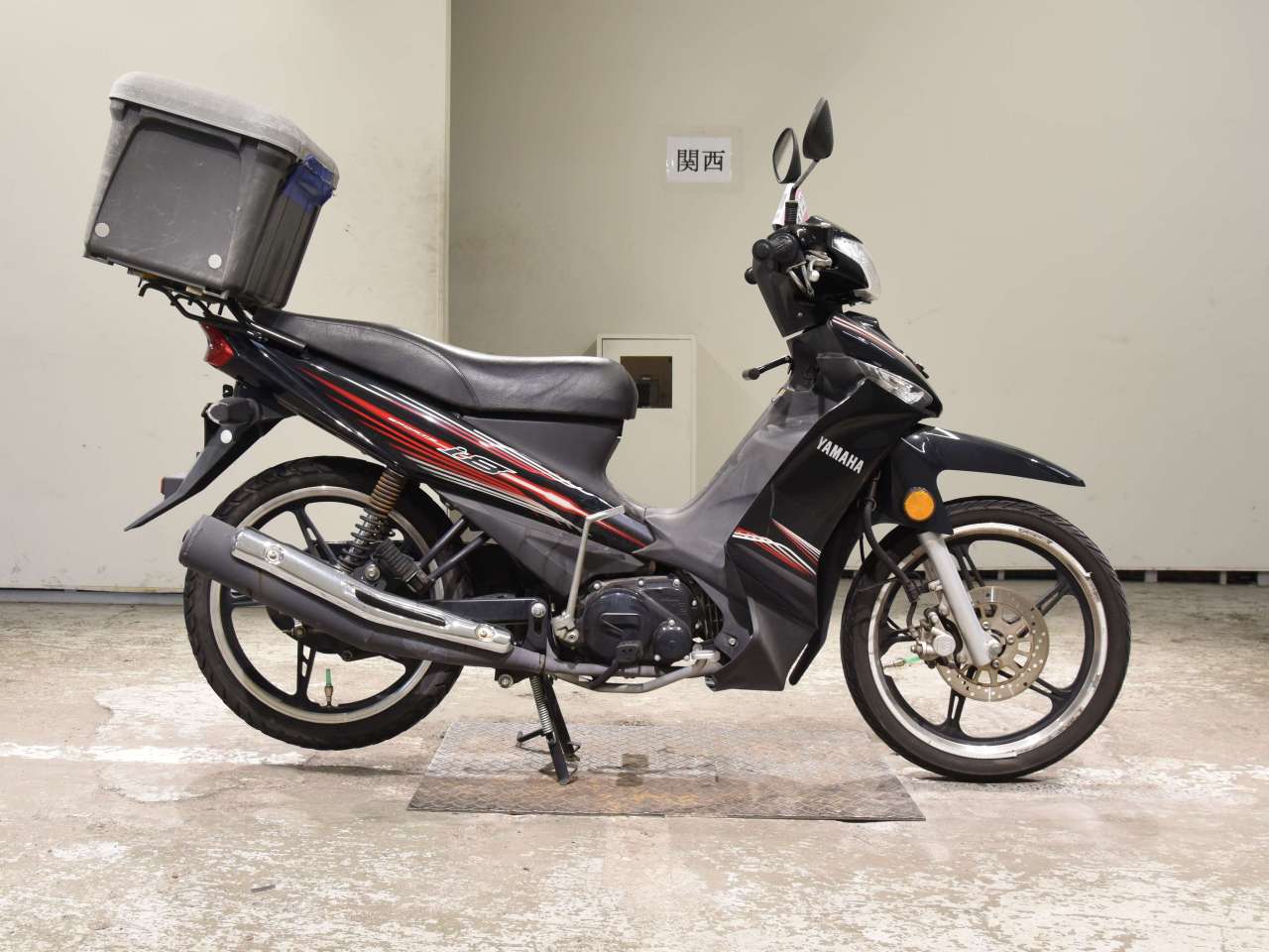 Yamaha I8 115