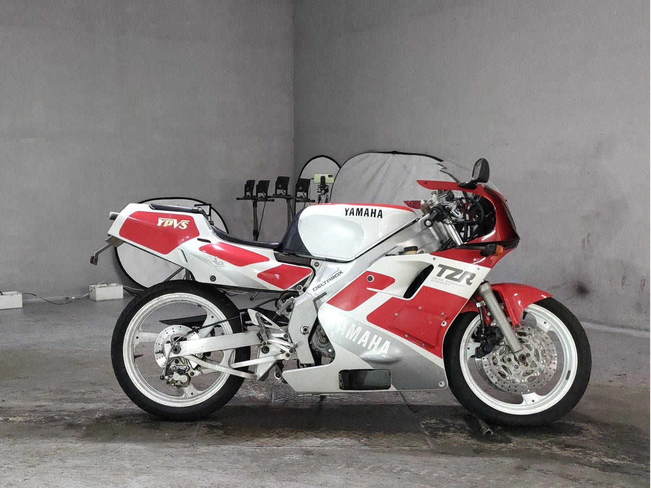 Yamaha TZR250, zdjęcie 1