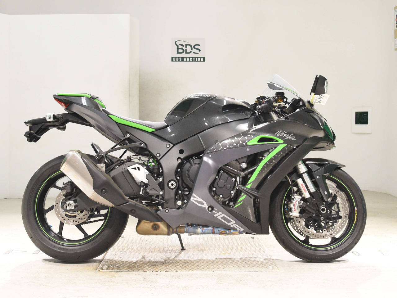 5105] Kawasaki NINJA ZX-10R - ZXT02E-002355