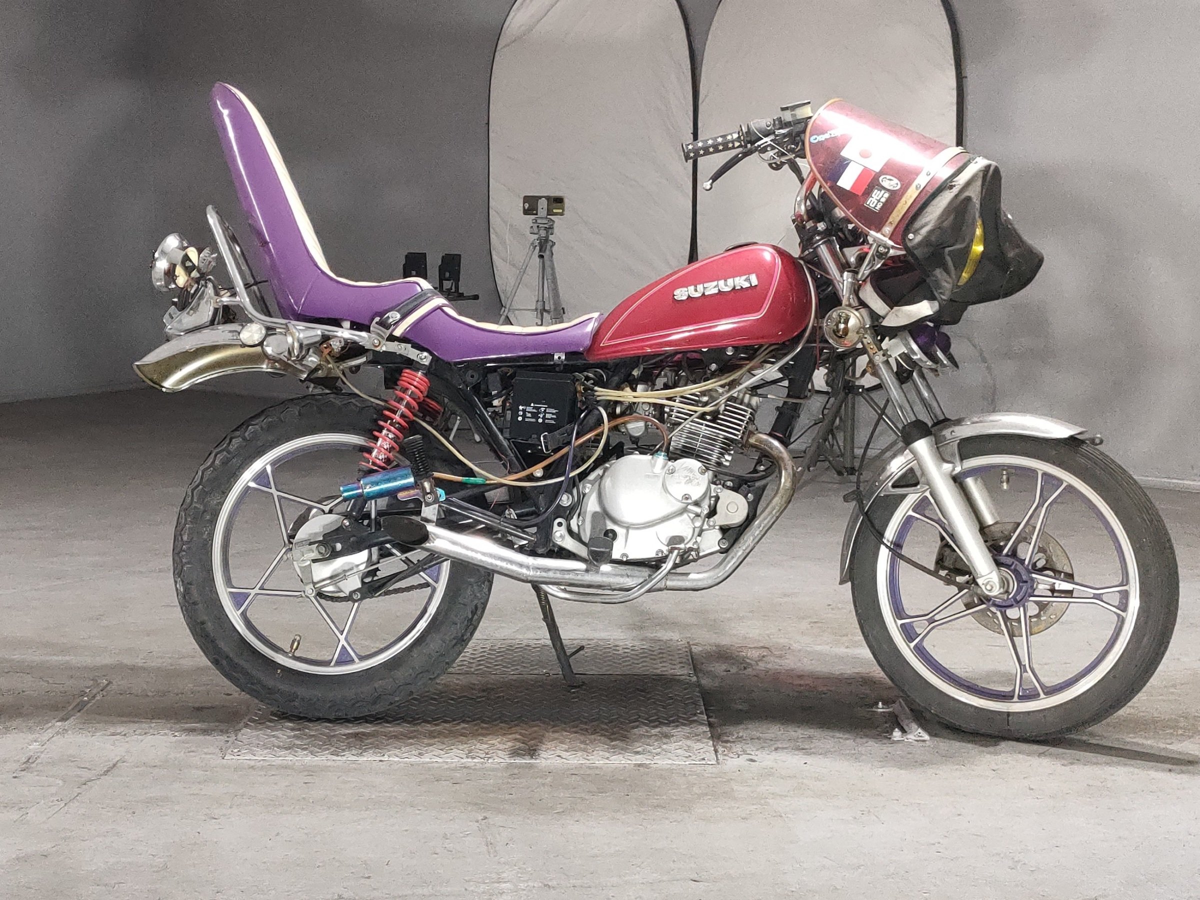 Suzuki GN125