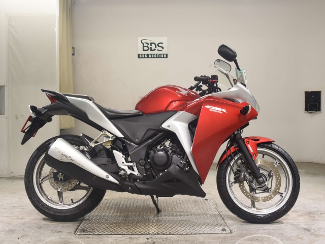 Honda CBR250RA