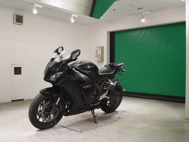 Honda CBR1000RR — фото 4
