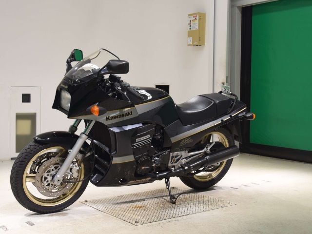 Kawasaki GPZ900R — фото 4