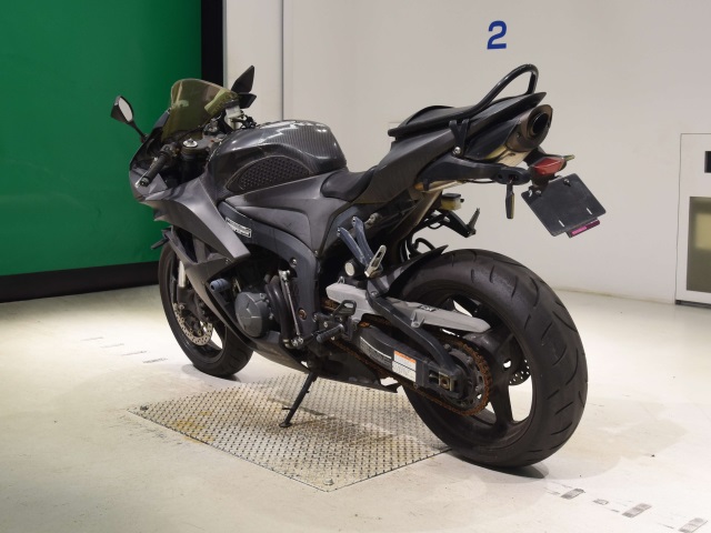Honda CBR600RR — фото 6