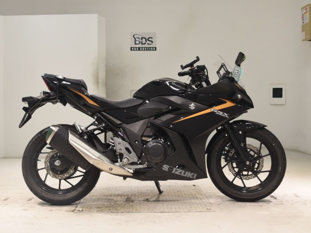 Suzuki GSX250R