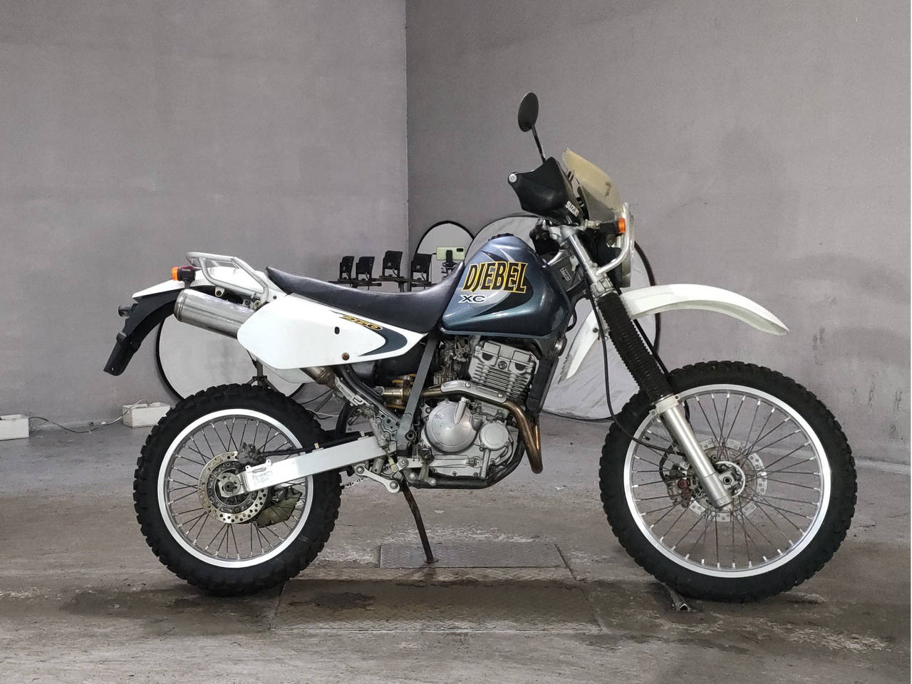 Suzuki GEVEL 250XC