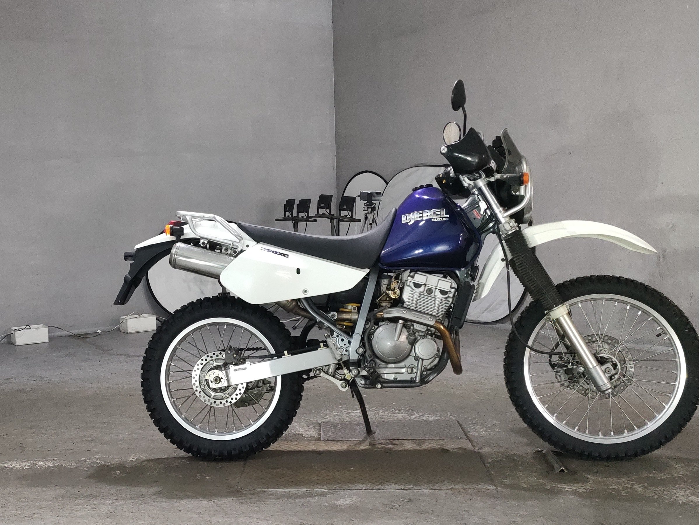 Suzuki GEVEL 250XC