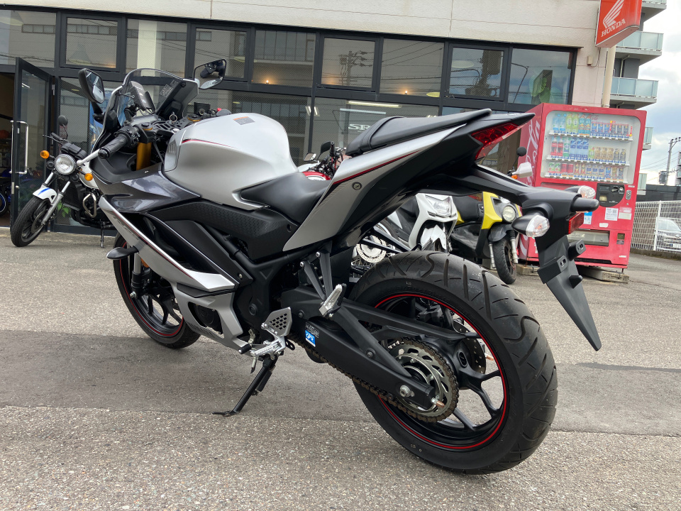 Yamaha MODEL: YZF-R25 ABS