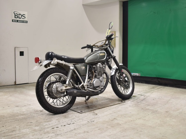 Yamaha SR400 — фото 5