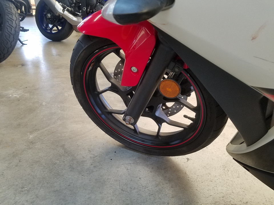 Yamaha YZF-R25 — фото 8